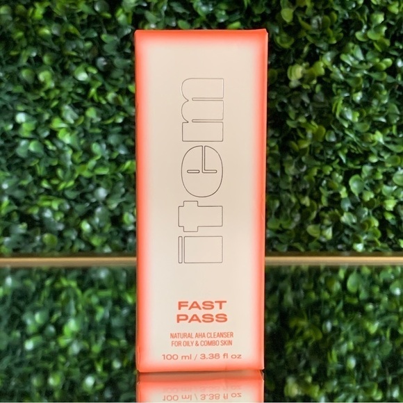 Item Beauty by Addison Rae Fast Pass Gel AHA Cleanser | NEW - Picture 6 of 9